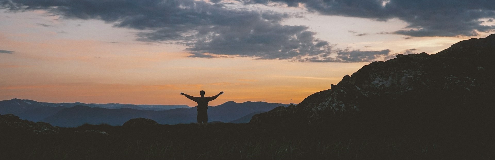 DE HOMBRE DEL MUNDO A HOMBRE DE DIOS